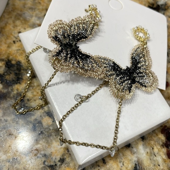 Anthropologie Butterfly fabric Pearl drop Earrings - Picture 17 of 17